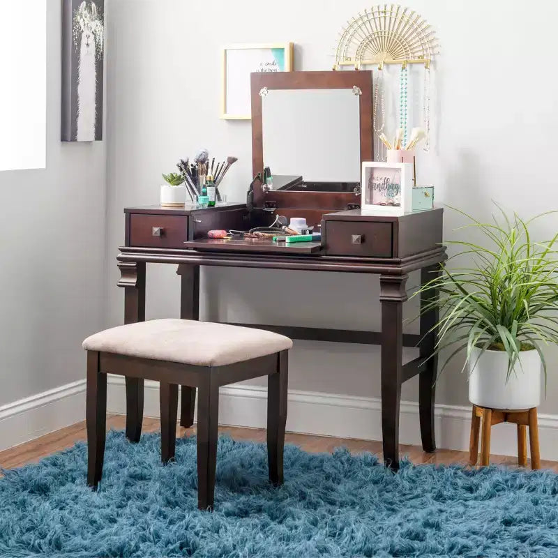 Coiffeuse traditionnelle en noyer avec miroir escamotable, 2 tiroirs et tabouret rembourré crème